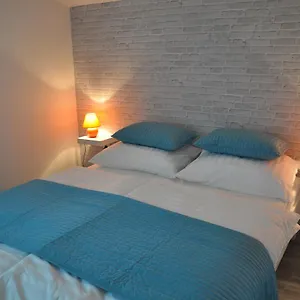 https://isabella-rooms.hotels-in-ljubljana.com
