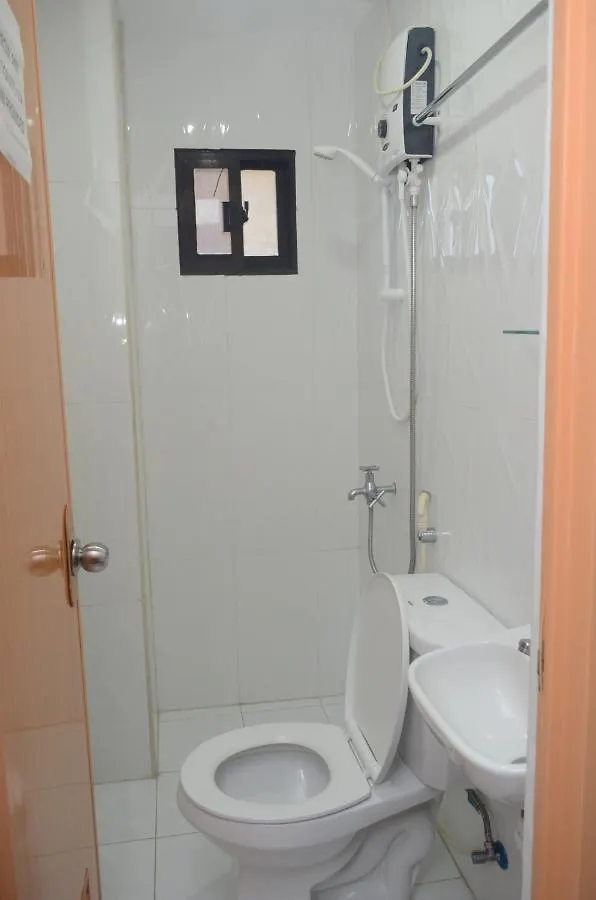 Alicia Apartment Paranaque City 3*,  Philippines