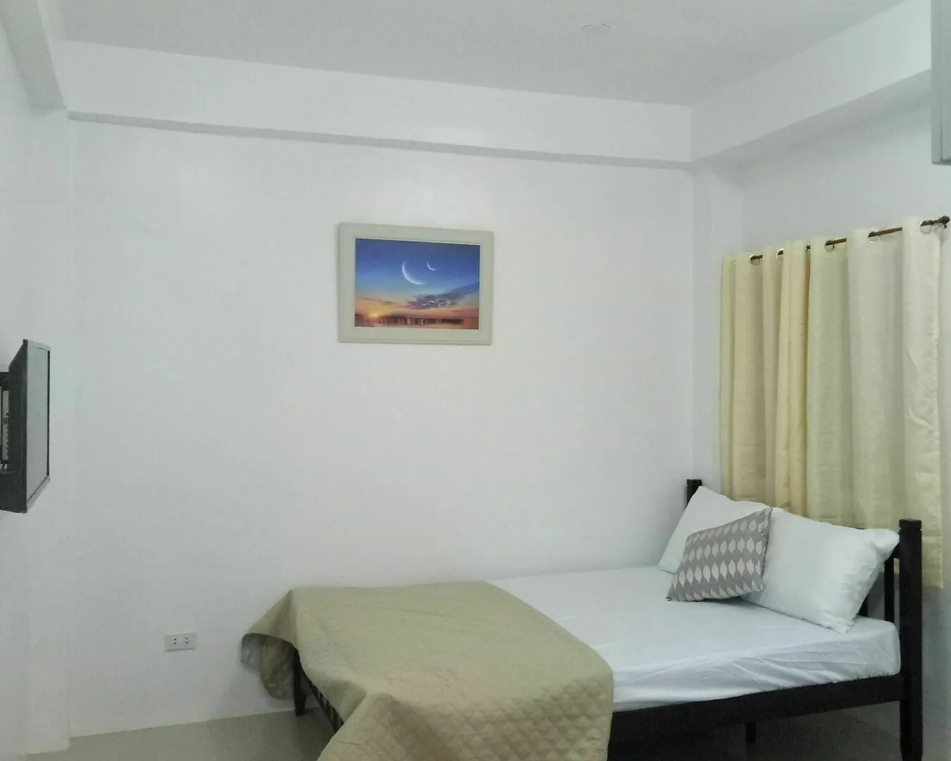 Alicia Apartment Paranaque City 3*,